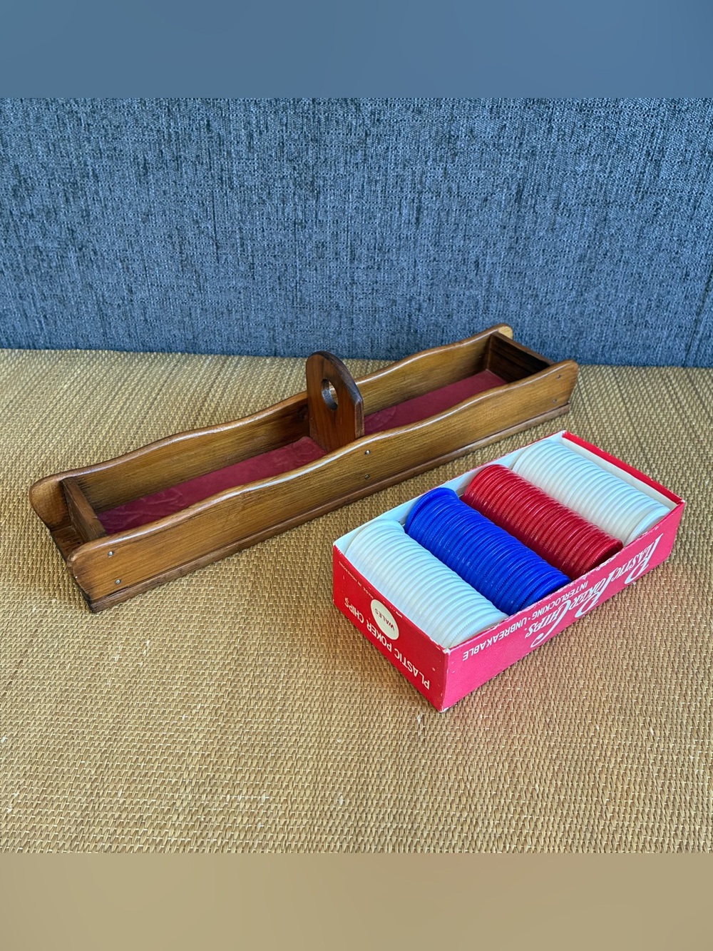 Vintage Wooden Poker Chip Caddy & Box Wales 100 Plastic Poker Chips MCM Set